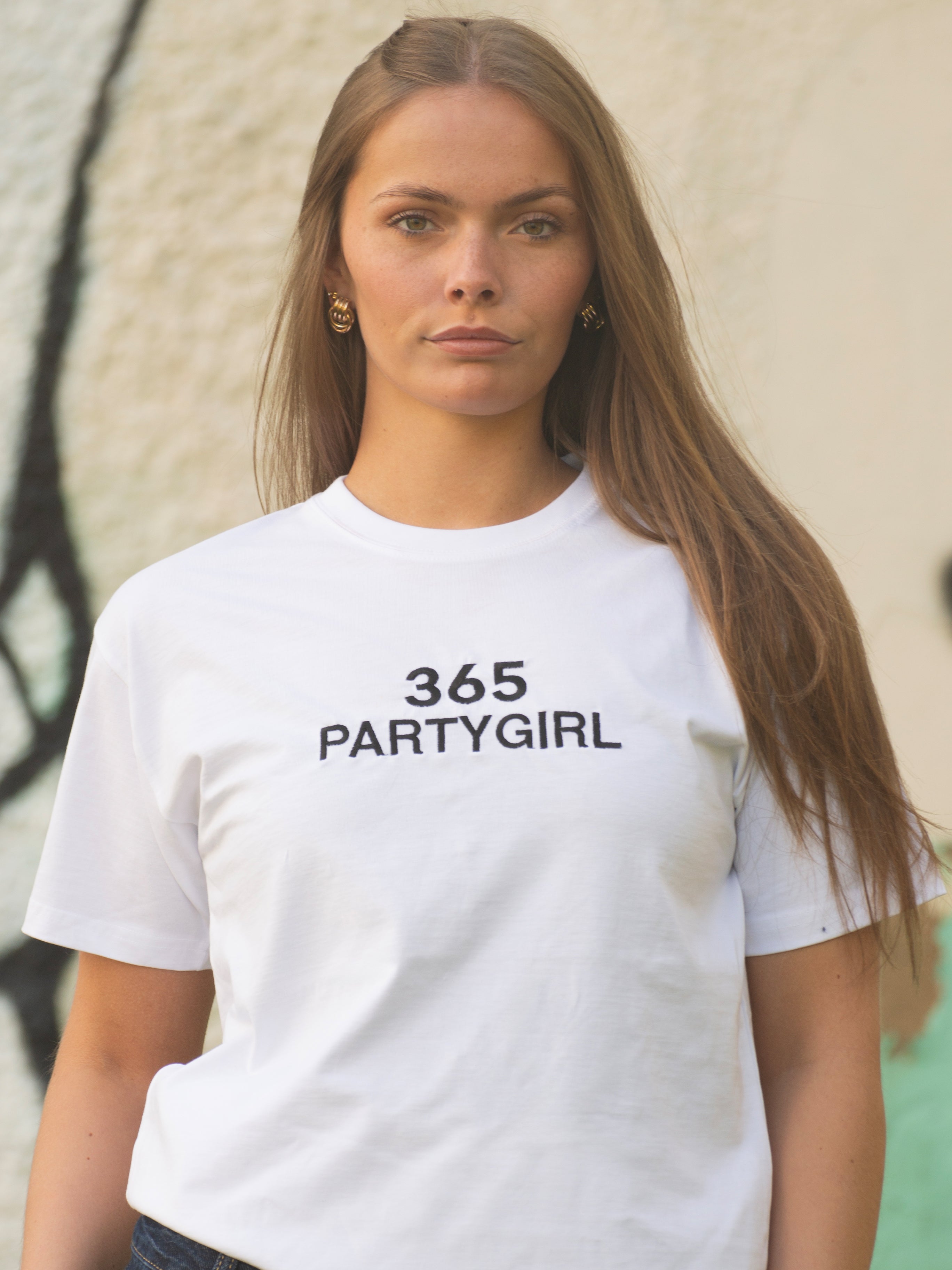 365 party girl T-Shirt