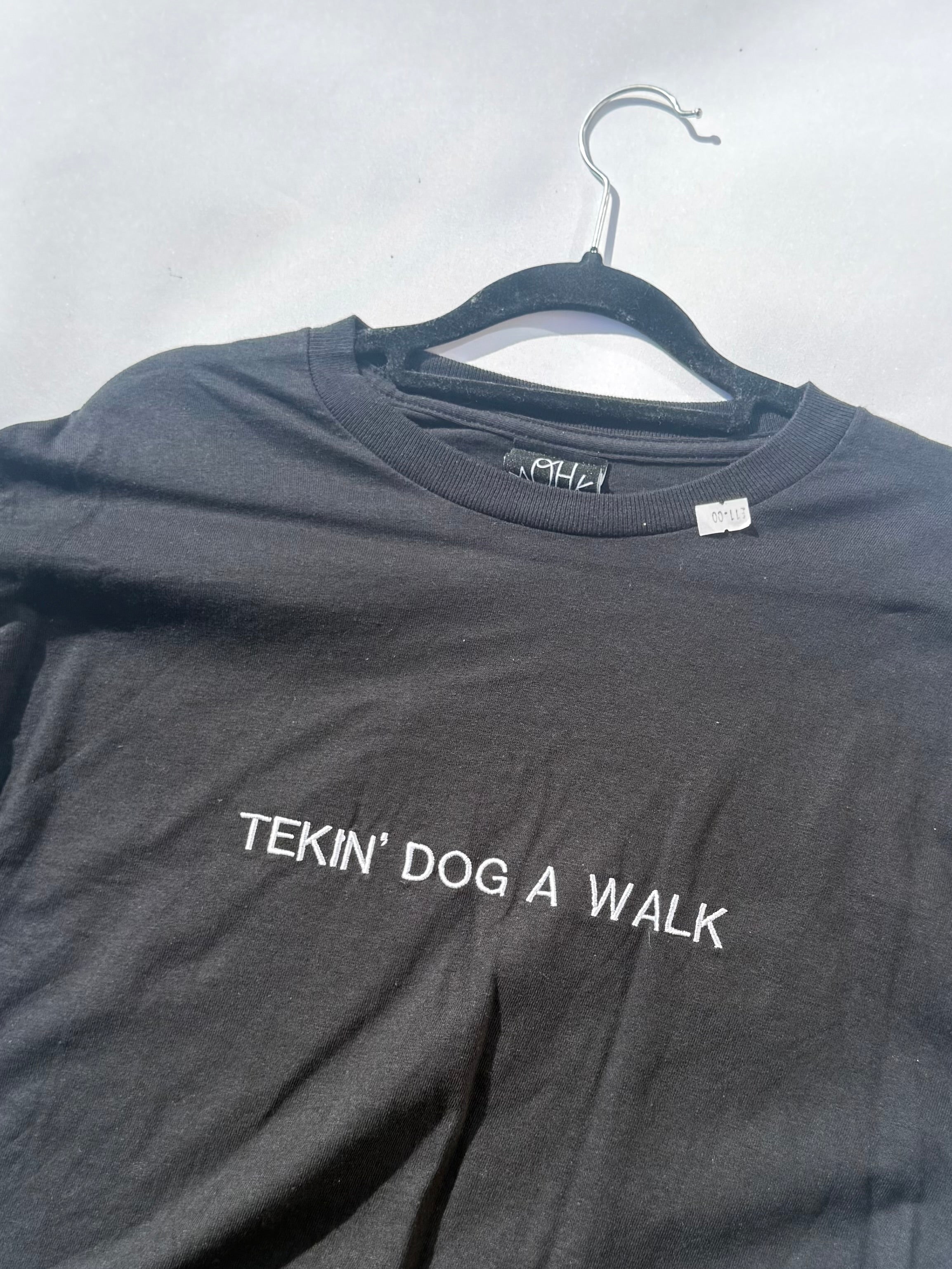 Tekin Dog A Walk Black M T-Shirt